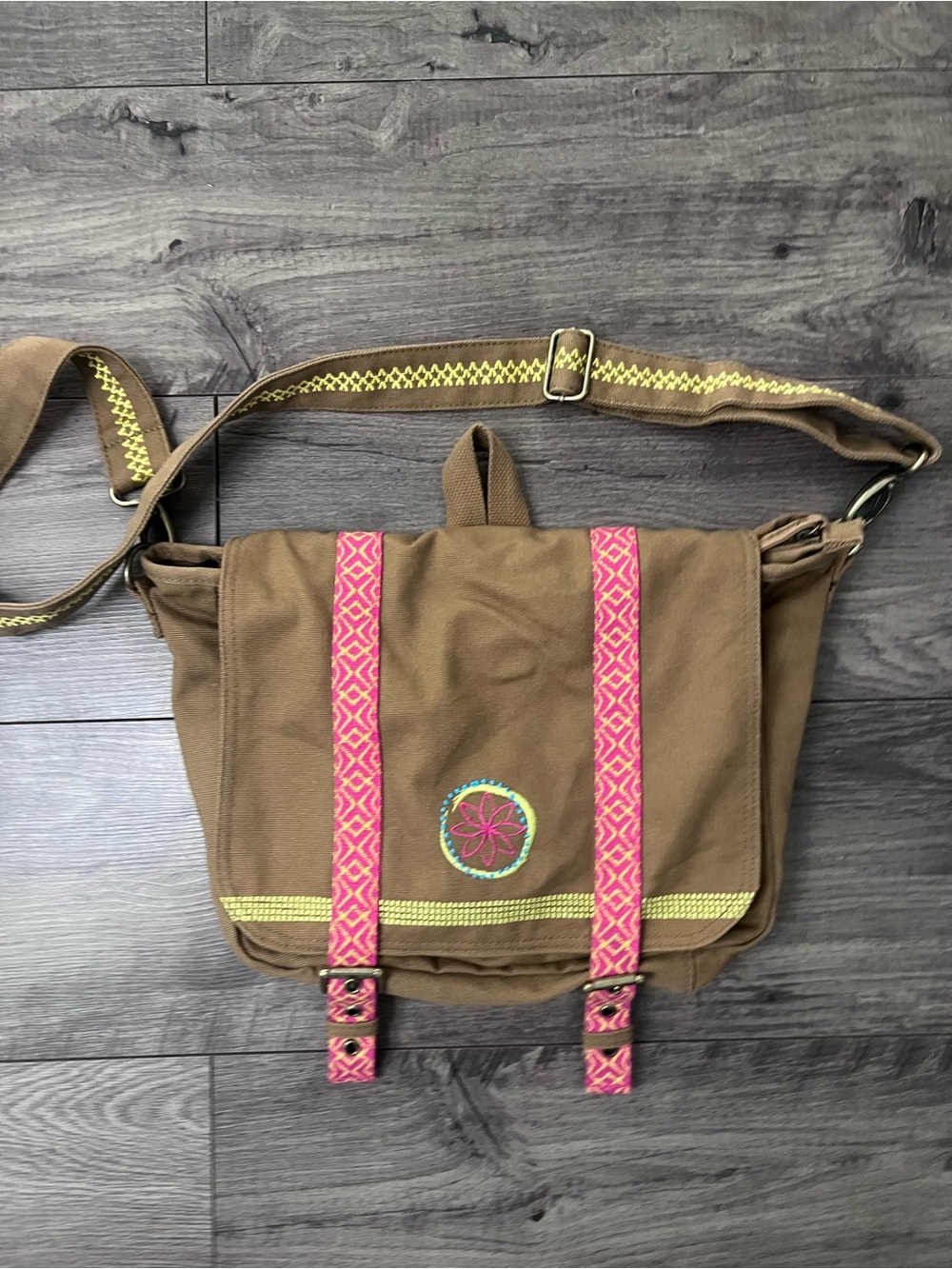 American Girl Lea Clark Tan Brown Canvas Embroidered Messenger Bag Backpack